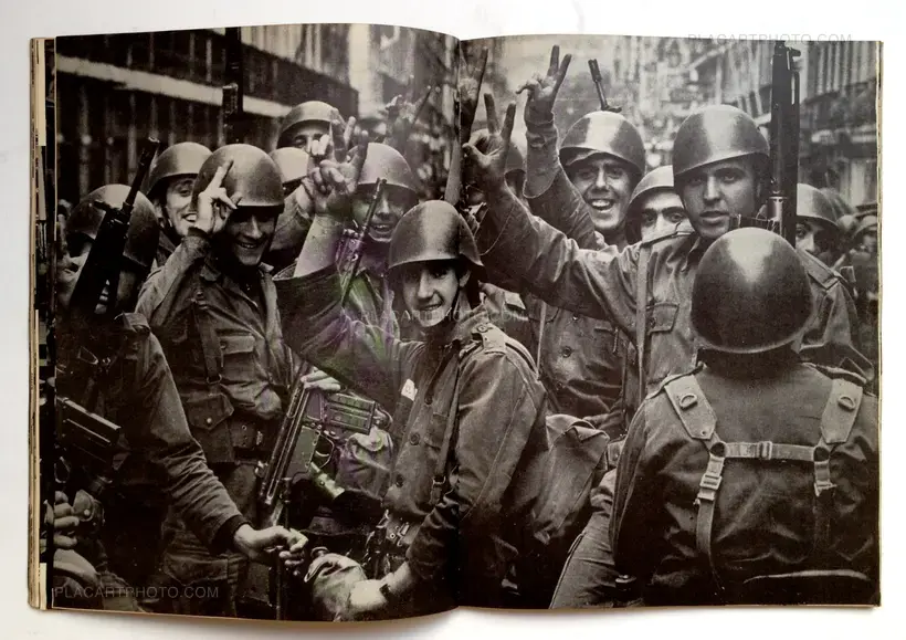 Collective – Portugal livre : 20 Fotographos da imprensa contam tudo sobre a revoluçao das Flores