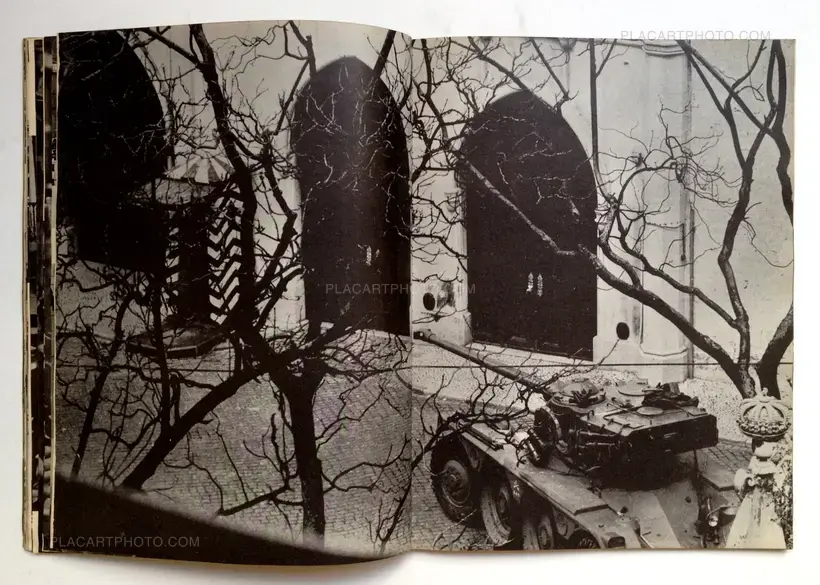 Collective – Portugal livre : 20 Fotographos da imprensa contam tudo sobre a revoluçao das Flores