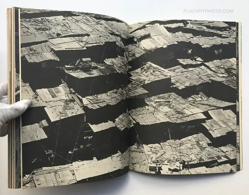 Ramon Paolini – Caracas - una quimera urbana