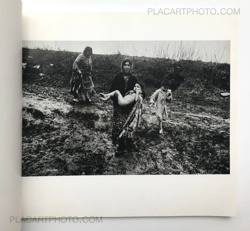 Josef Koudelka: Gypsies, Aperture, 1975 | Bookshop Le Plac'Art Photo