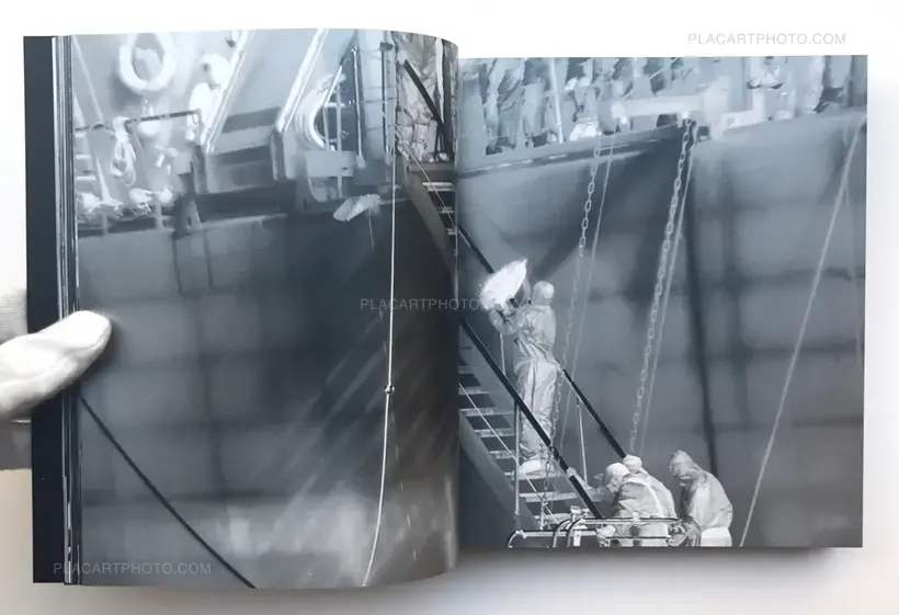 Richard Mosse – Incoming
