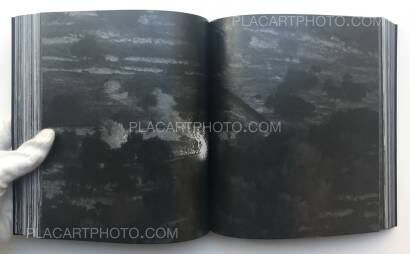 Richard Mosse,Incoming Richard Mosse,Incoming