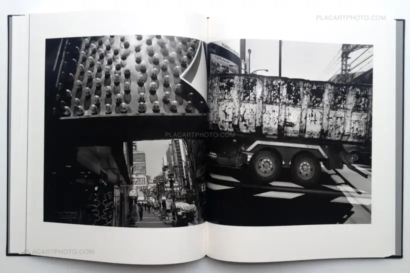 Shinya Arimoto – TOKYO CIRCULATION (Black cover or silver cover, Signed copy)