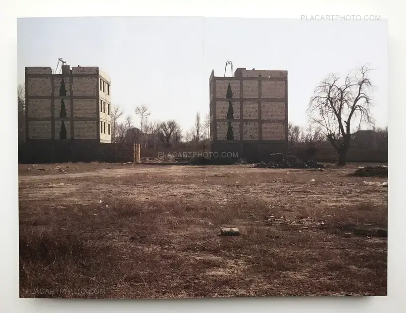 Hannah Darabi – Unreal city (ONLY 30 COPIES - SIGNED)