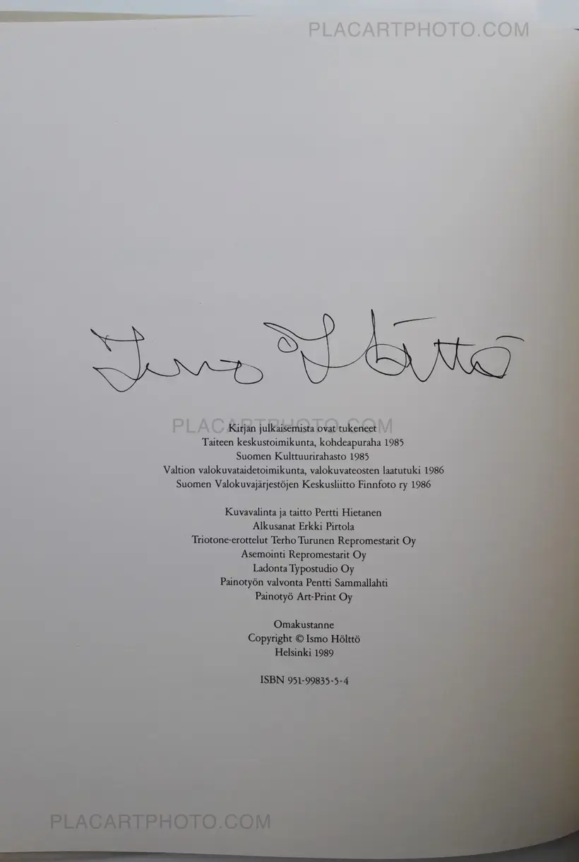 Ismo Hölttö – Ihminen pääosassa/ People in the Lead Role (SIGNED)