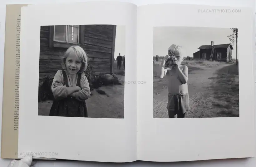 Ismo Hölttö – Ihminen pääosassa/ People in the Lead Role (SIGNED)
