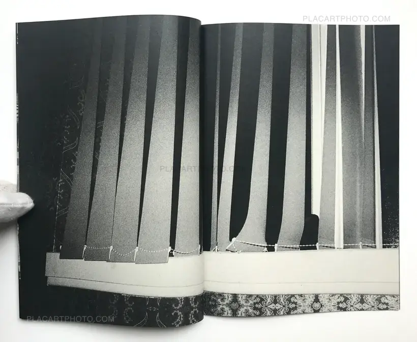 Adam Murray & Robert Parkinson – We don't mind people on shoulders. Just not under the ceiling fan. (ONLY 50 COPIES)