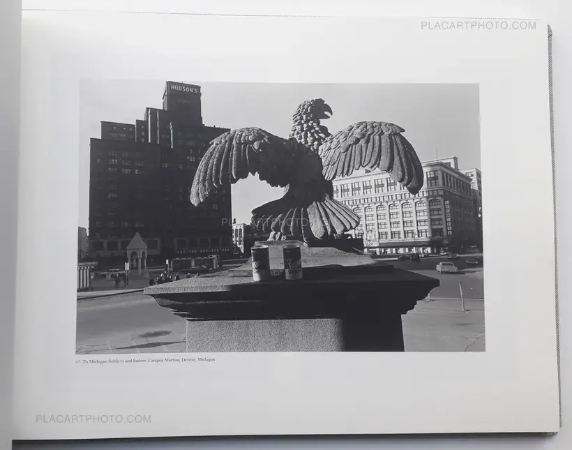 Lee Friedlander – The American Monument
