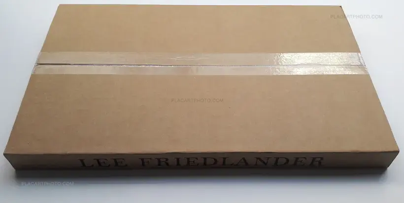 Lee Friedlander – The American Monument