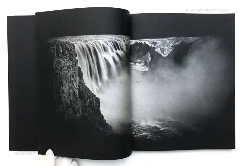 Réza Kalfane – Island ( WITH PRINTS - LTD & SIGNED)