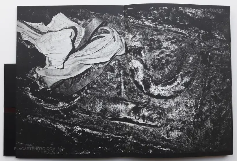 Erhan Can akbulut – Of fading memories (SIGNED)