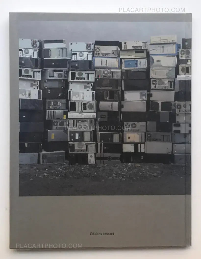 Liu Bolin – China, Dangerous Landscapes (WITH A SIGNED PRINT)