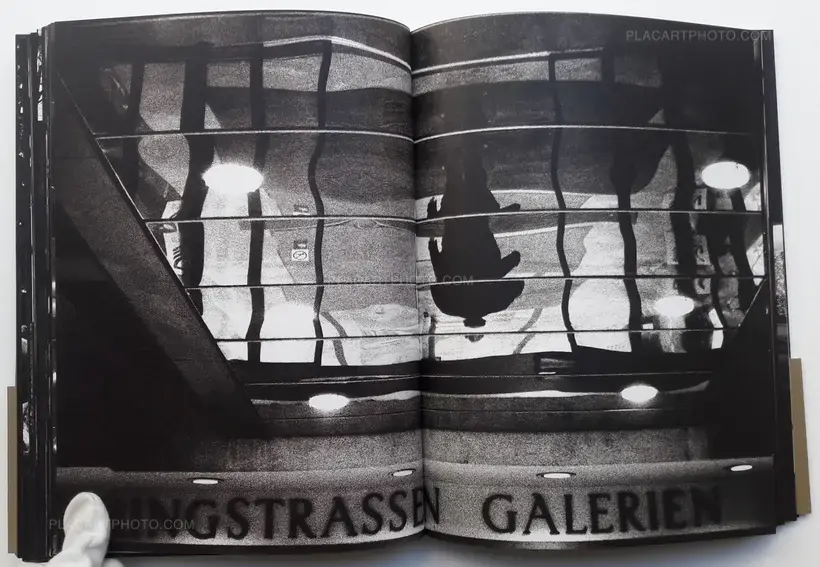 Andreas H. Bitesnich – Deeper shades #04 : Vienna (ONLY 20 COPIES WITH A PRINT)