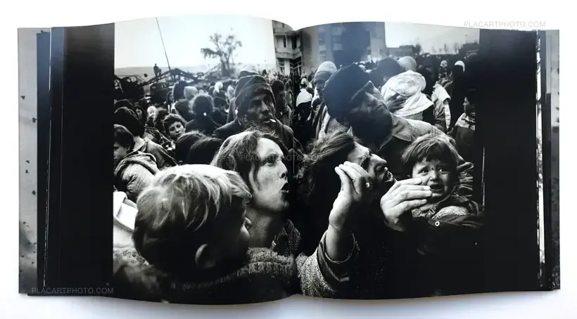 Paolo Pellegrin – Kosovo, 1999-2000 : The flight of reason