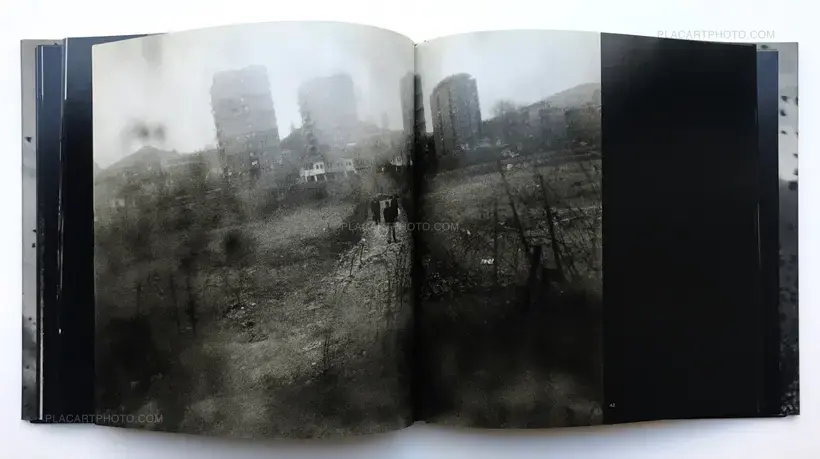 Paolo Pellegrin – Kosovo, 1999-2000 : The flight of reason