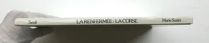Chris Marker – LA RENFERMÉE LA CORSE