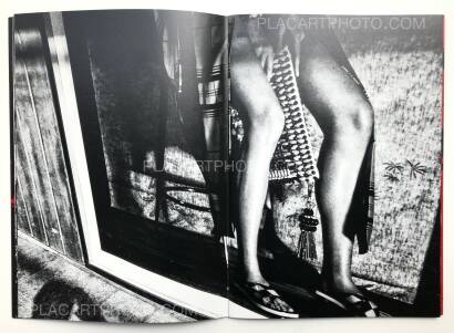 Daido Moriyama,Akai Kutsu Vol.1