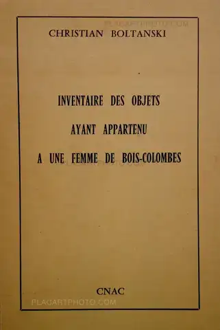 Christian Boltanski – Inventaire des objets ayant appartenu à une femme de Bois-Colombes