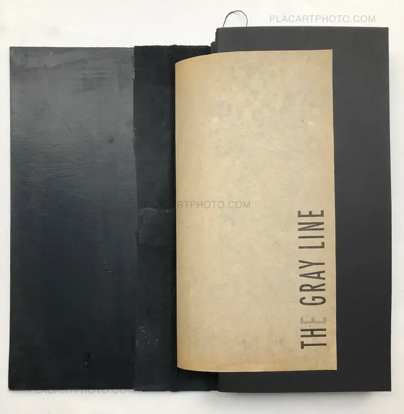 Laura Rodari – THE GRAY LINE (ARTIST'S EDITION OF 11)
