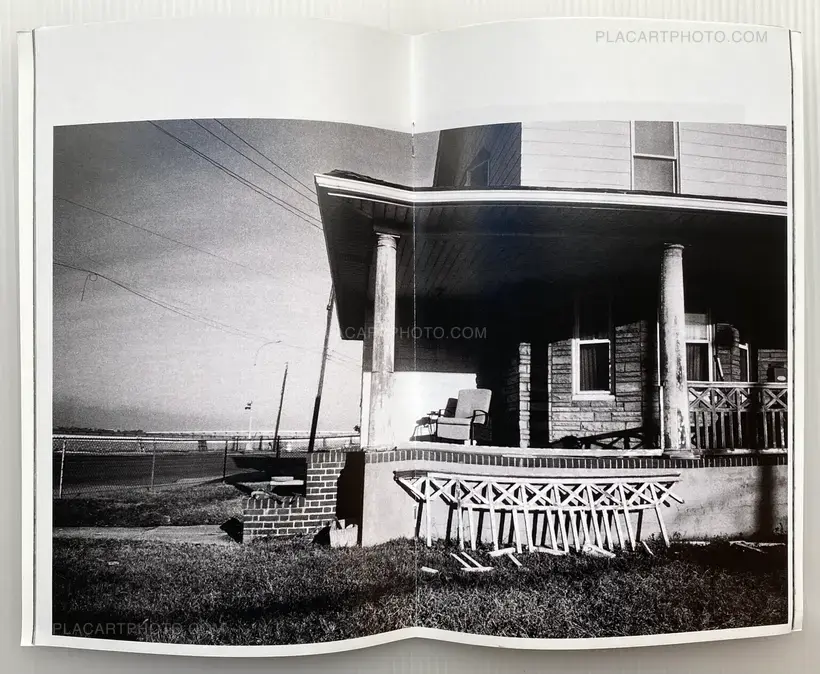 Aaron Stern – AN UNINTERRUPTED LINE (Signed)