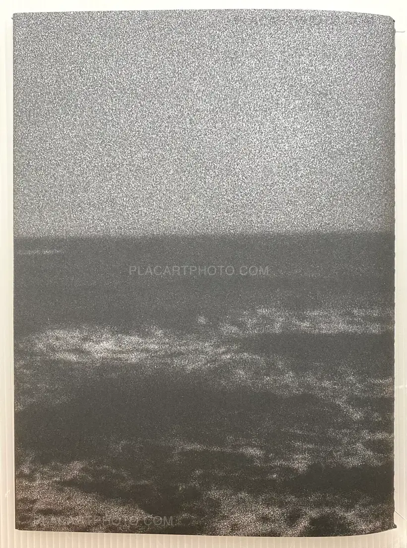 Christopher de Béthune – Invisible Waves