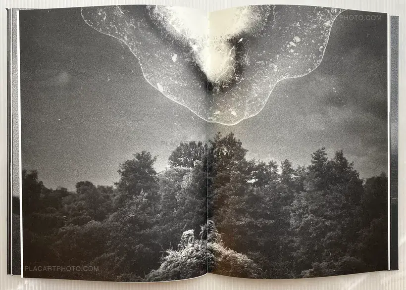 Christopher de Béthune – Invisible Waves