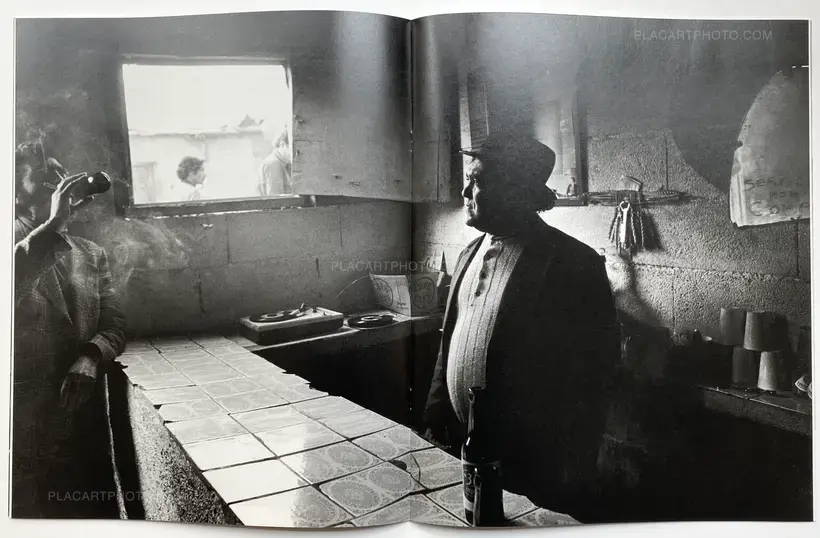 Yan Morvan – ARCHIVE N° 1 Digue des Français (Slums of Nice)