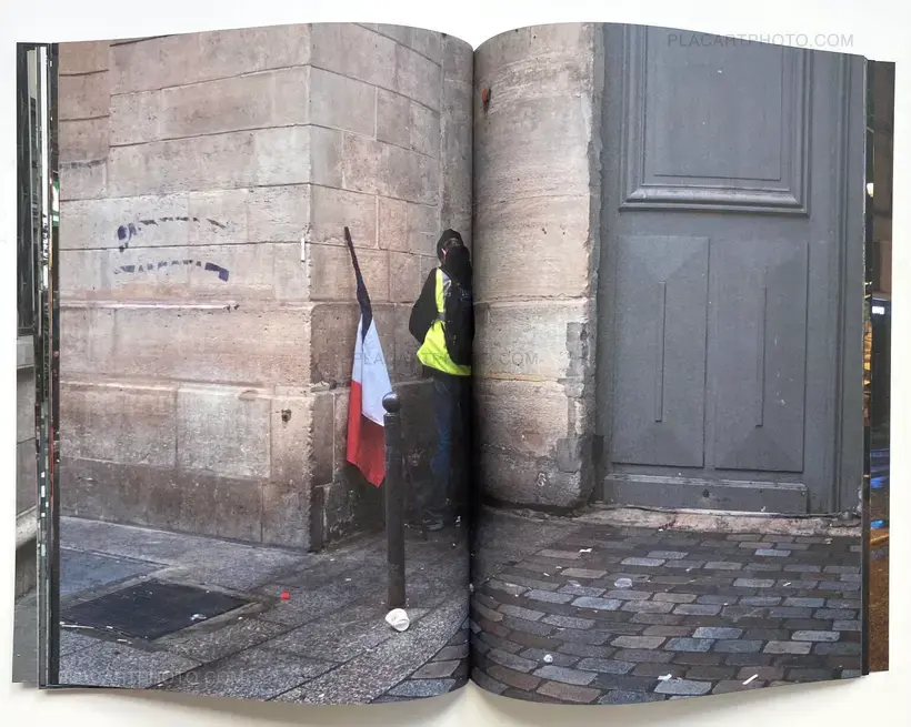Collective – La ville lumière Paris, 8 Dec 2018 (Signed by both)