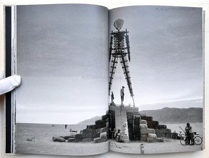 Yan Morvan – BURNING MAN '98