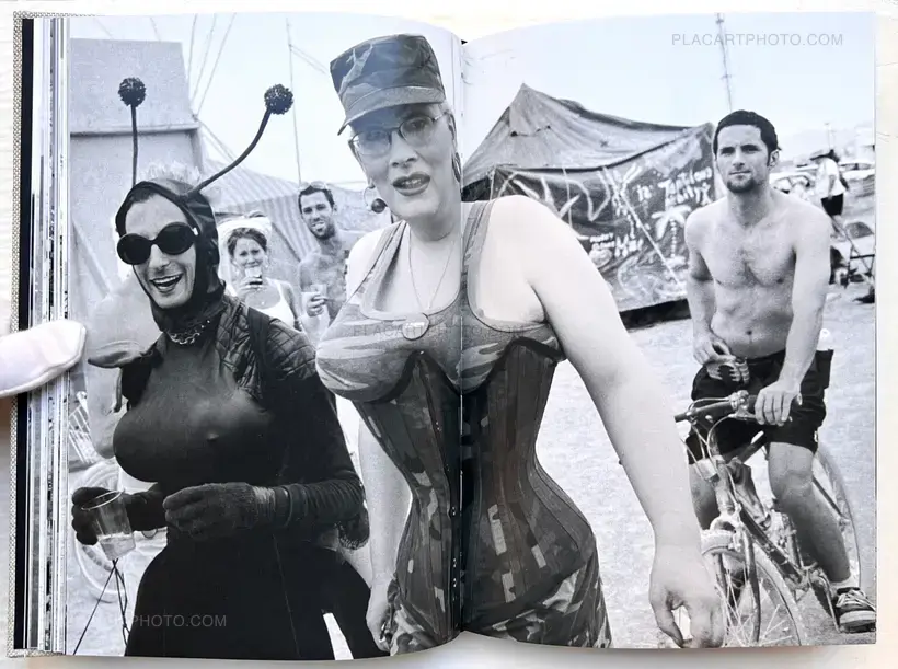 Yan Morvan – BURNING MAN '98