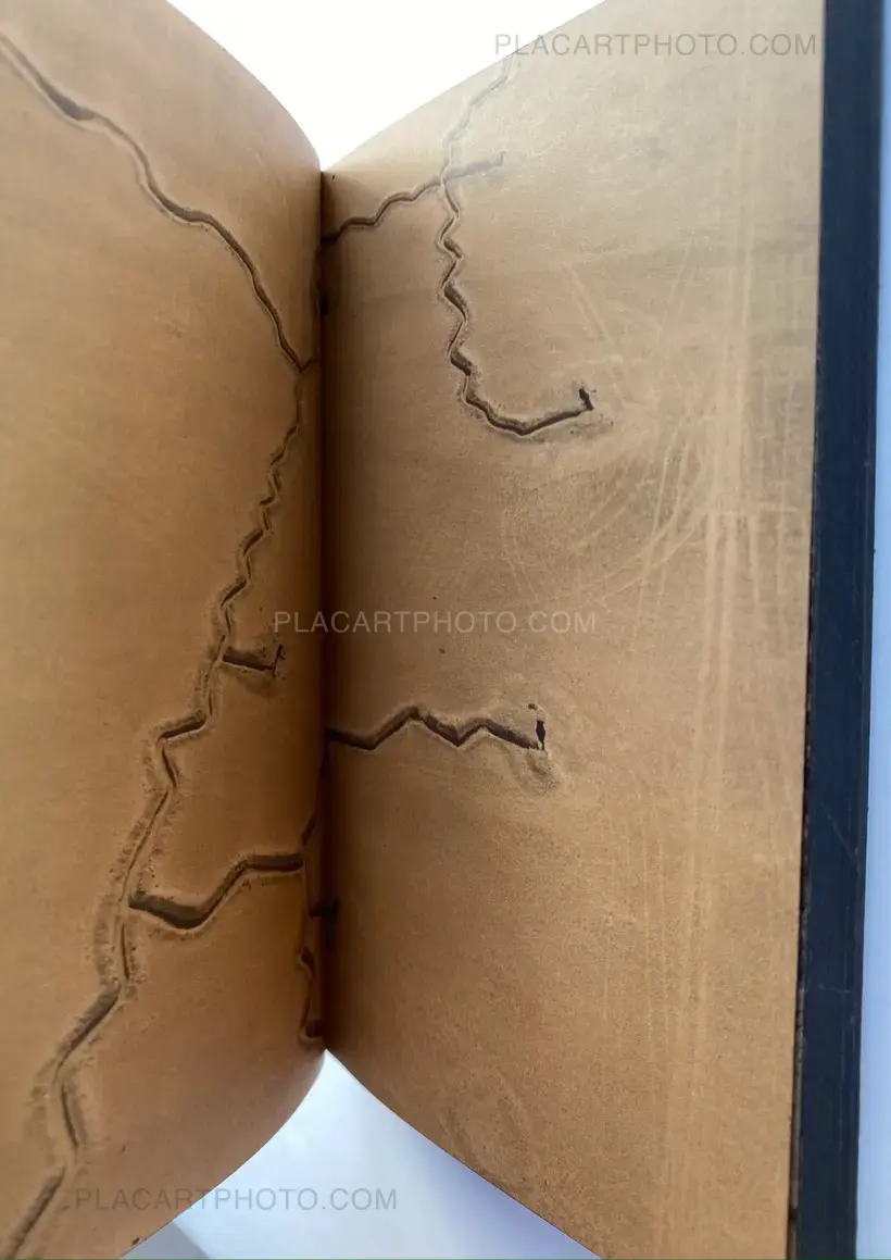 Sophie Ristelhueber – FAIT