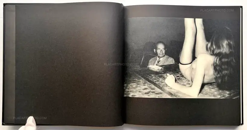 Various photographers – VOYEUR