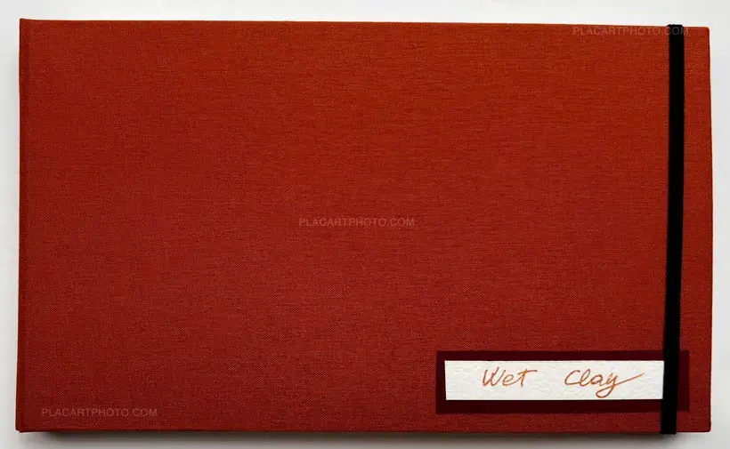 Veronica Mecchia – Wet Clay (Signed and numbered)