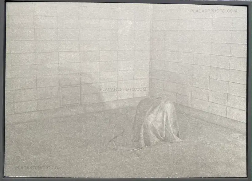 Arno Bouchard – “䷚” Swallowing (with silver gelatin print)