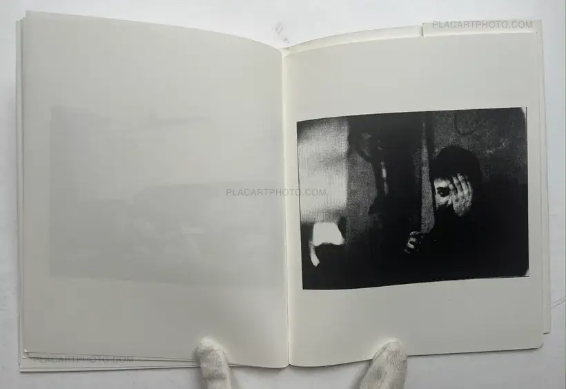 Clara Chichin – Arrête avec ta lumière ta photographie ça m'aveugle (signed and numbered, edt of 60)