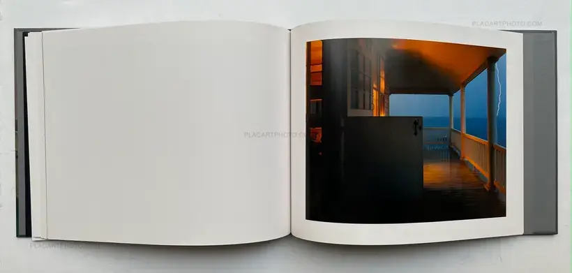 Joel Meyerowitz – Between the Dog and the Wolf