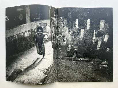 Daisuke Ito,Rio, Favela (SIGNED)