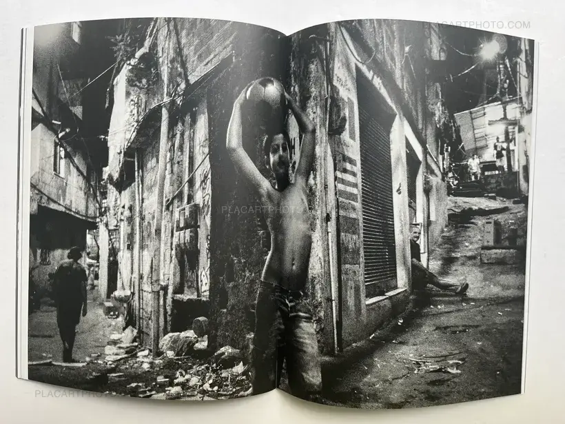 Daisuke Ito – Rio, Favela (SIGNED)
