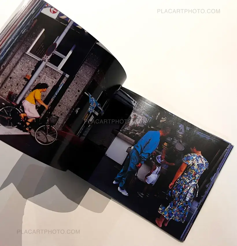 Nobuyoshi Araki – Genshoku no machi / Streets in primary colours