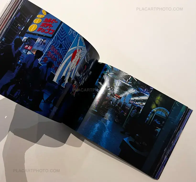 Nobuyoshi Araki – Genshoku no machi / Streets in primary colours