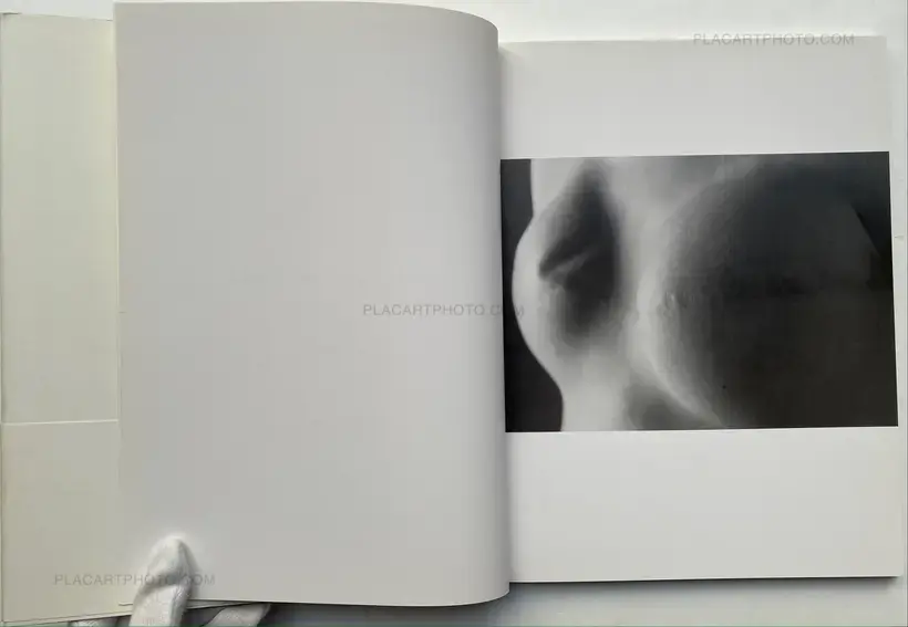Miyako Ishiuchi – INNOCENCE (WITH OBI)