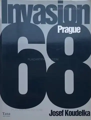 Josef Koudelka – Invasion Prague 68