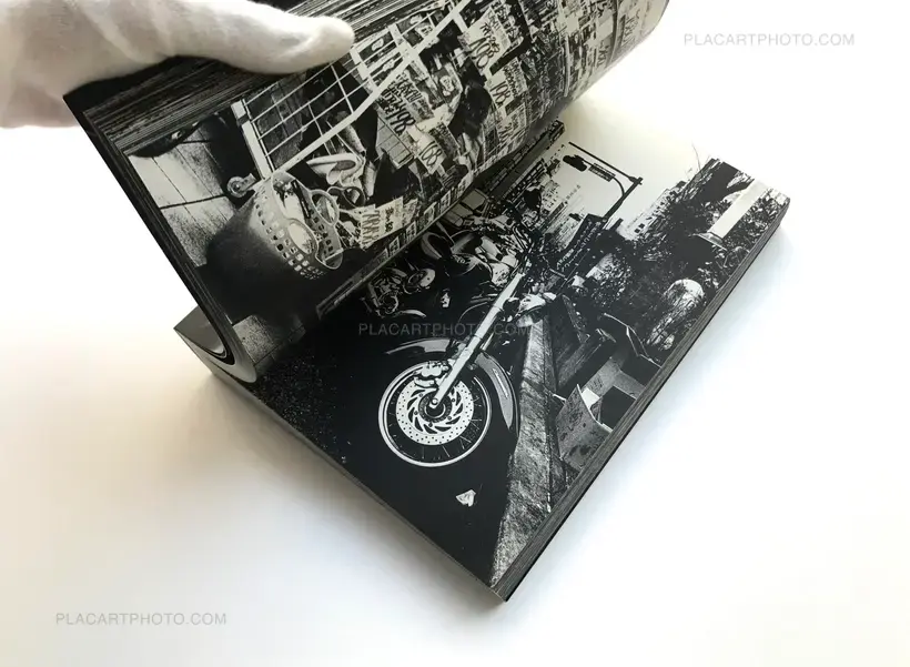 Daido Moriyama – Shinjuku (Signed)
