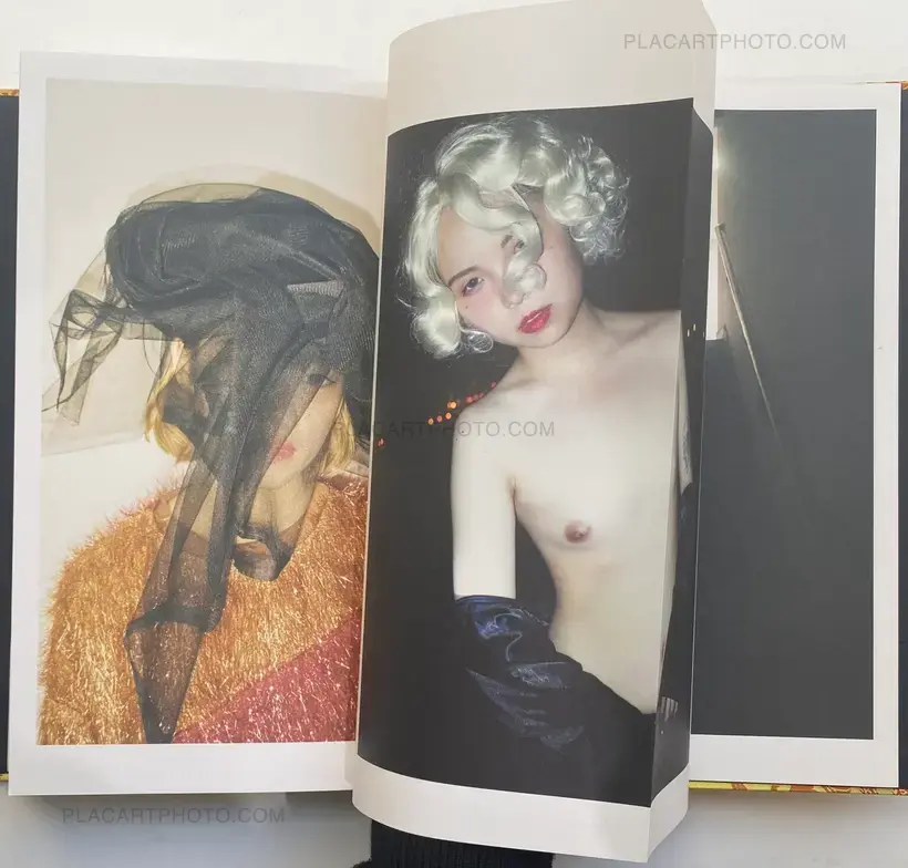 Wu Lie Wei – The Best of Time (WITH SIGNED PRINT)