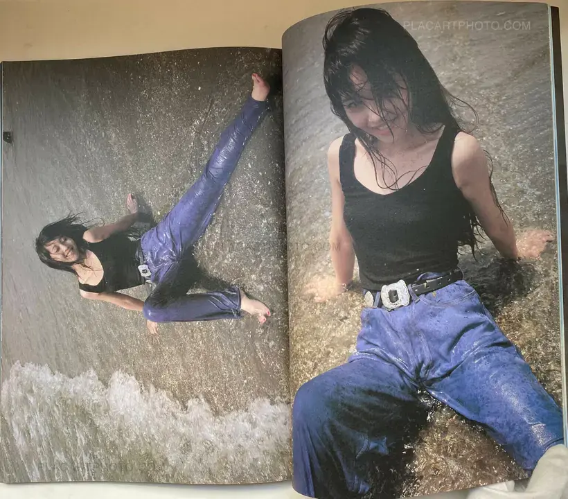 Nobuyoshi Araki – FAKE LOVE