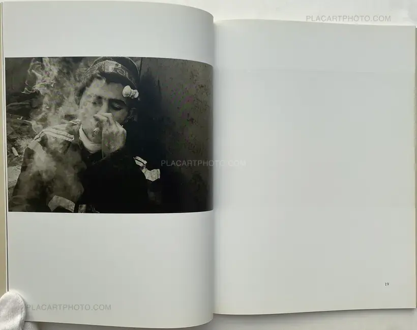 Halil – Lukten av thinner (The smell of thinner)