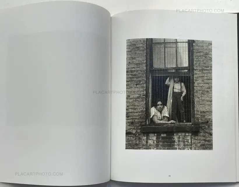 Bruce Davidson – East 100th Street
