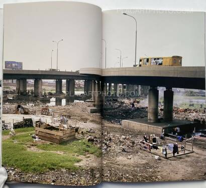 Paul Seawright,INVISIBLE CITIES