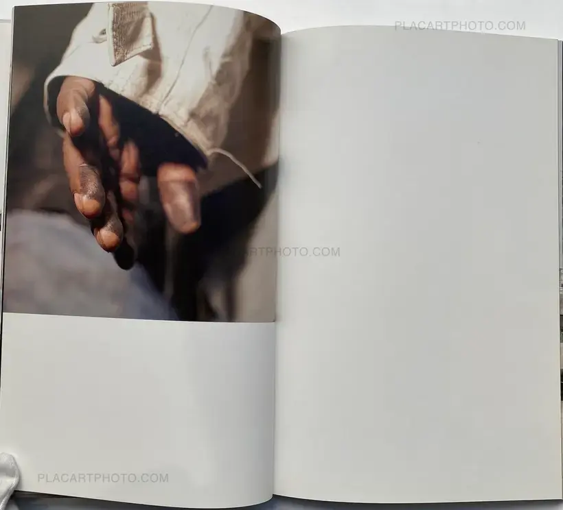 Paul Seawright – INVISIBLE CITIES