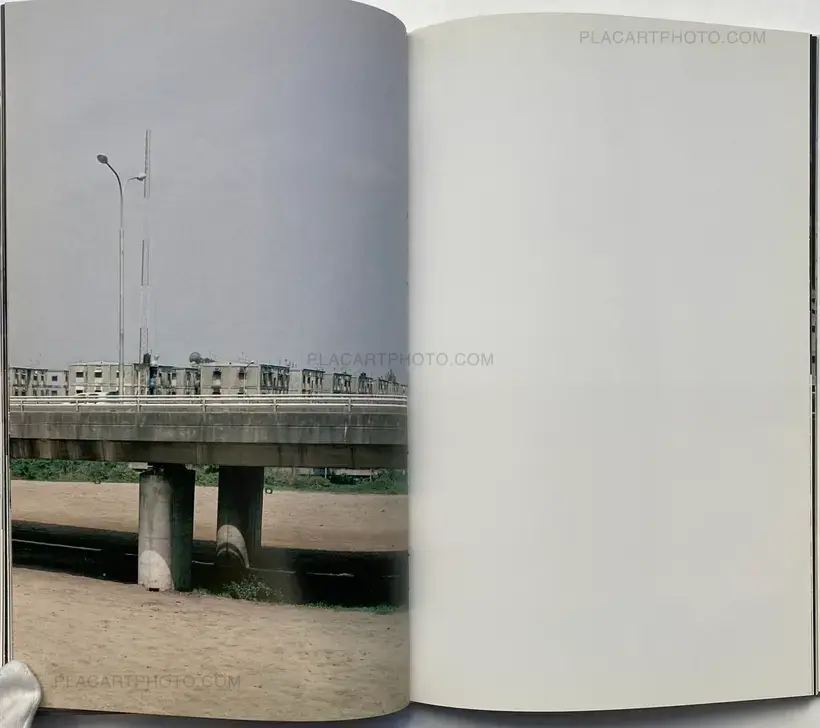 Paul Seawright – INVISIBLE CITIES